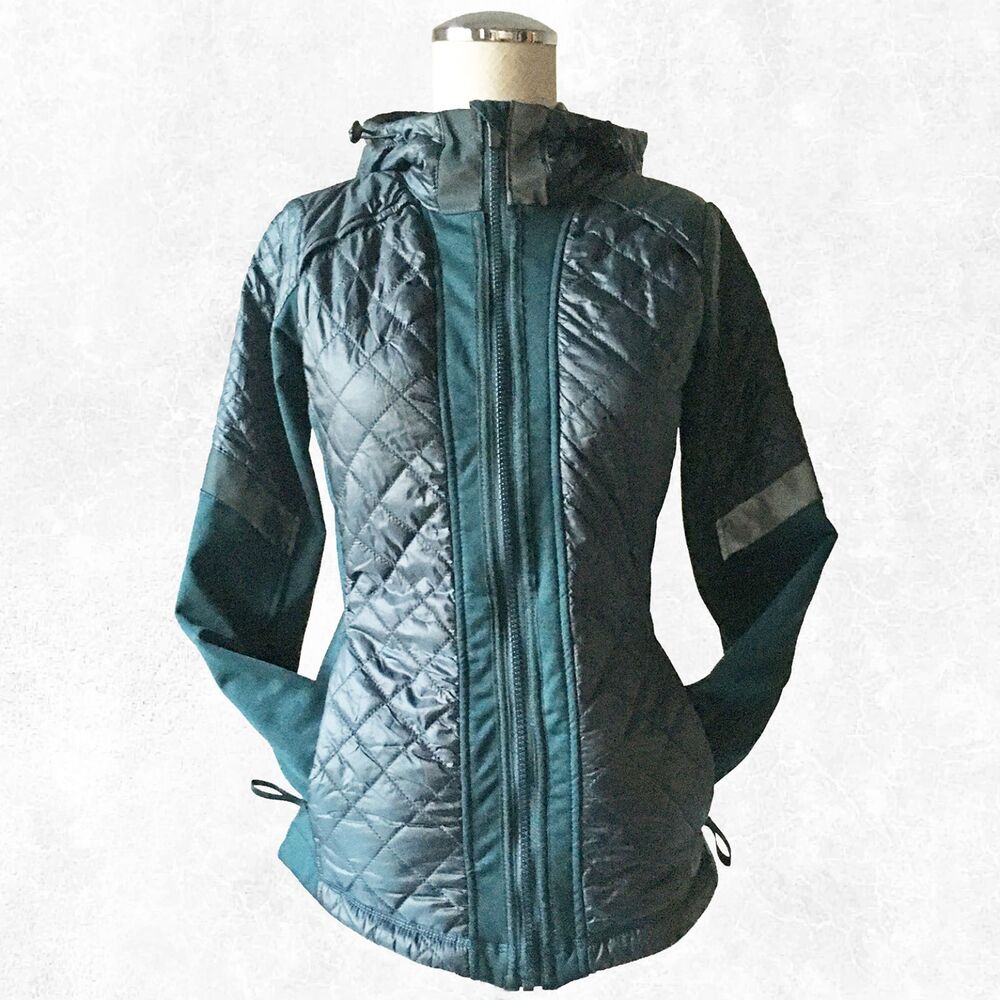 Athleta Women's XSP Green Puffer Jacket Hooded Quilted Full Zip Thumbholes